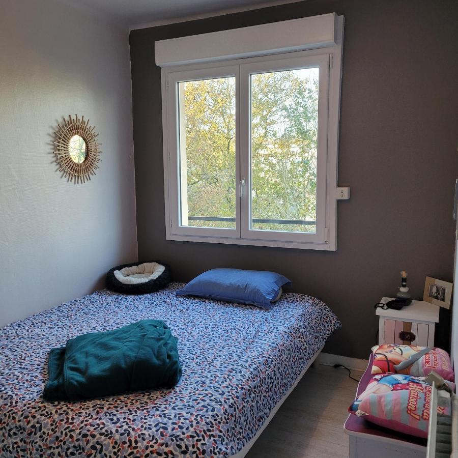 Charmant Appartement A Deux Pas Du Centre Historique Quimper Exterior foto